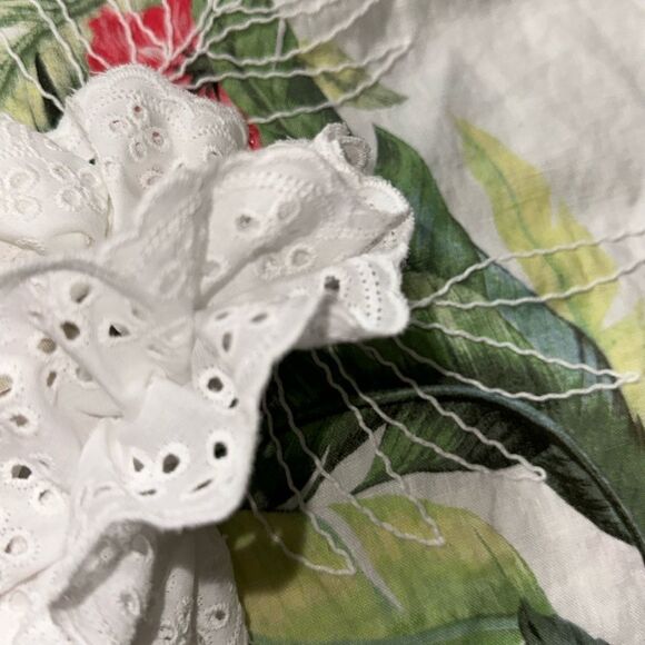 AE White Double Ruffle Scalloped Eyelet Embroidered Large Hair Scrunchie - Picture 3 of 4